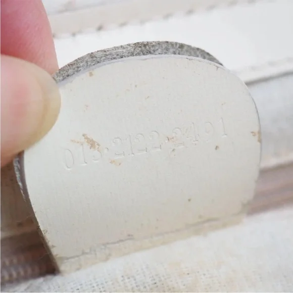 Gucci White Leather Handbag with Bamboo Handle - Picture 9 of 11